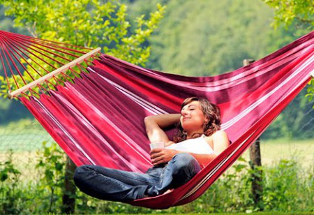 <b> Luxury lounging: </b> Relax in style with this Brazilian hammock <b> Luxury lounging: </b> Relax in style with this Brazilian hammock